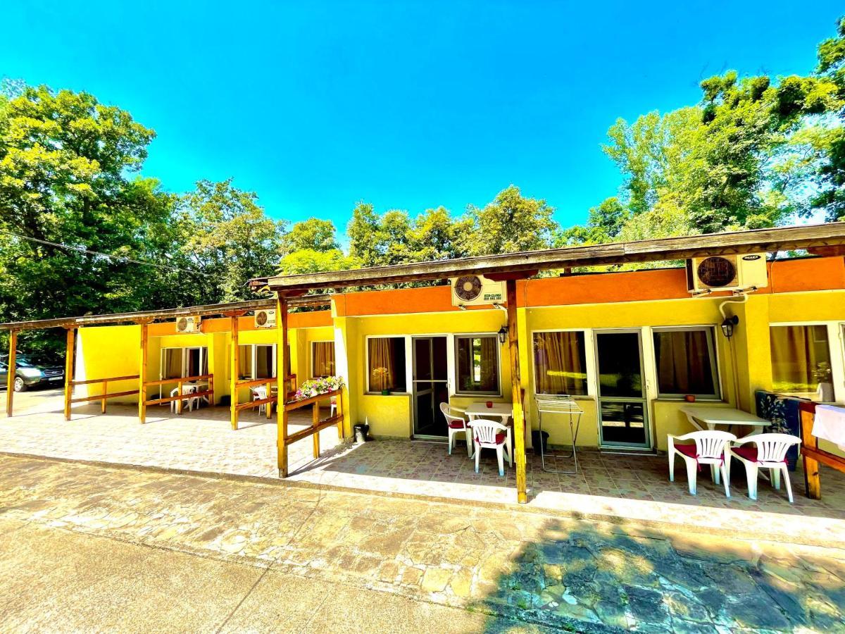 Pop Аrt Bungalows Primorsko Exterior foto